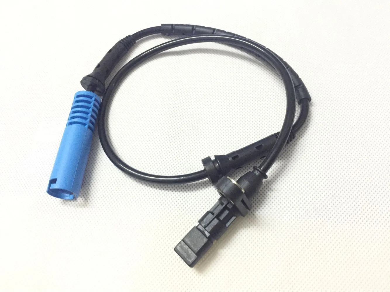 

2 шт. датчик скорости колеса ABS для Kenworth для Peterbilt DAF для MAN для Iveco Mercedes USA-