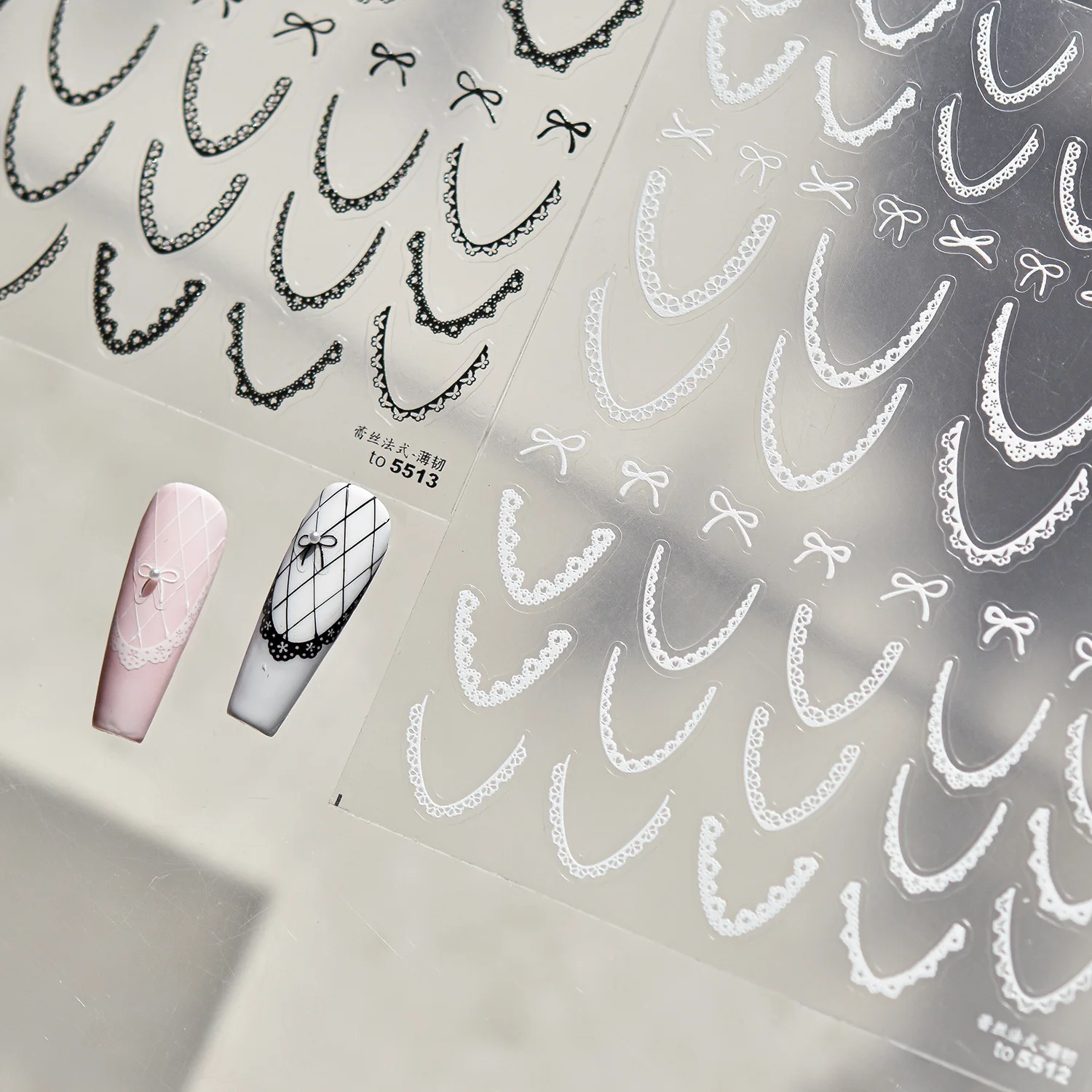 1 Stück 5D Spitzen-French-Nagelkunst-Aufkleber, dünn und robust, Ballett-Stil Nageldekorationsaufkleber, Farbige French-Schleifen-Liebes-Klebeaufkleber