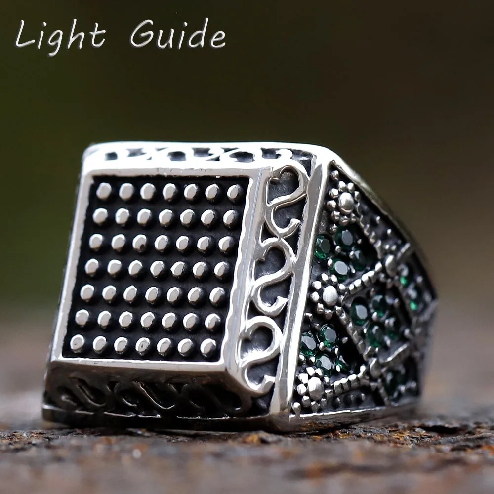 2024 316L Stainless Steel Square Ring With Green Zircon Middle East Anels Danshen Temperament Fashion Accessories Couple Gift