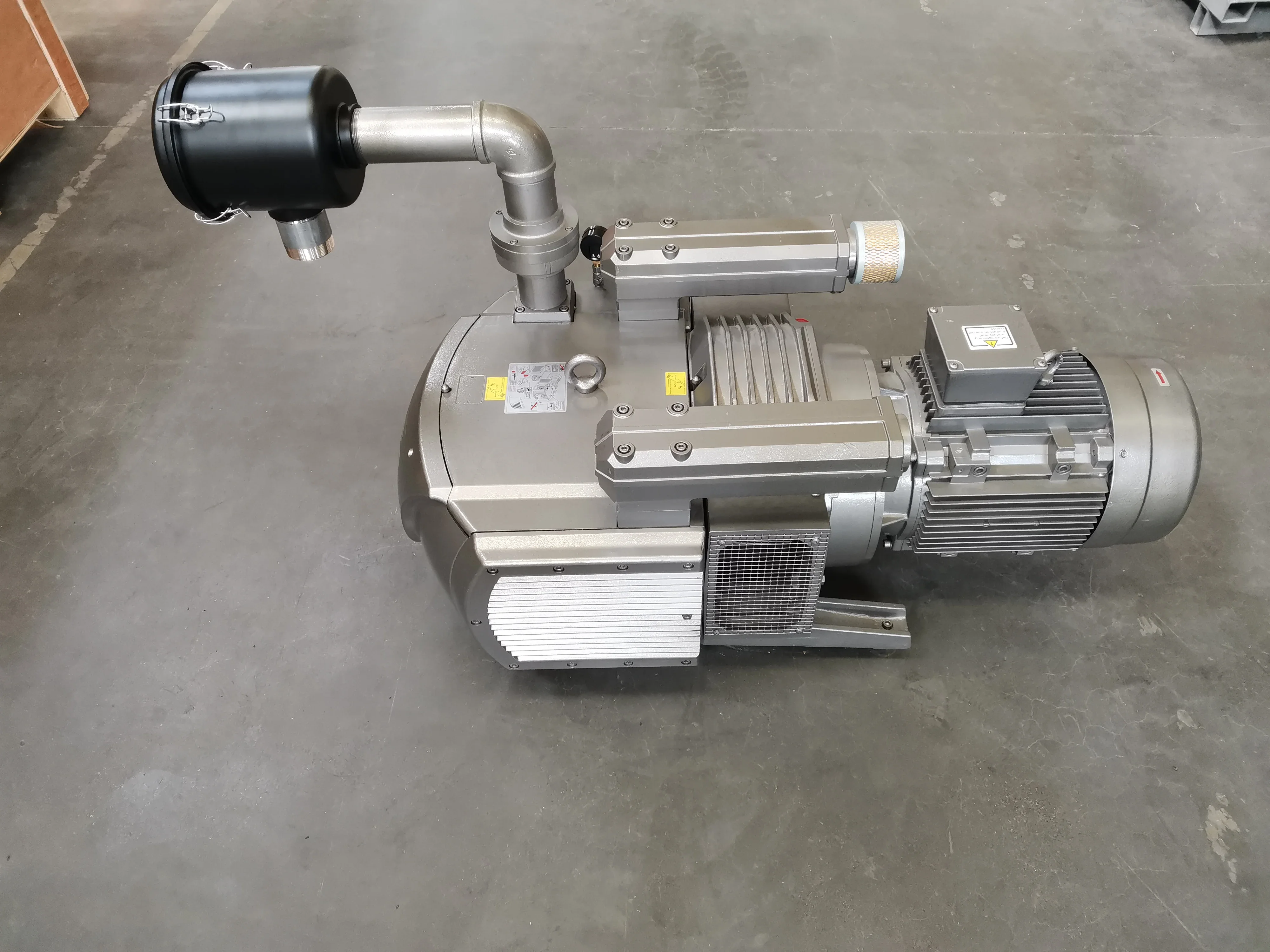 Maximum vacuum 200mbar -80Kpa electric vacuum pump numerical control router rotating blade