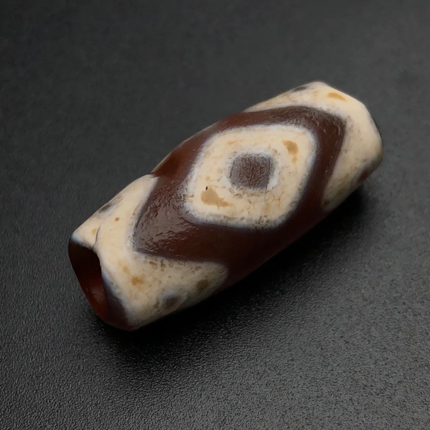 Tibetan Buddhism Agate Vajra 3 Eyes Totem Dzi Bead Amulet Necklace Pendant G230