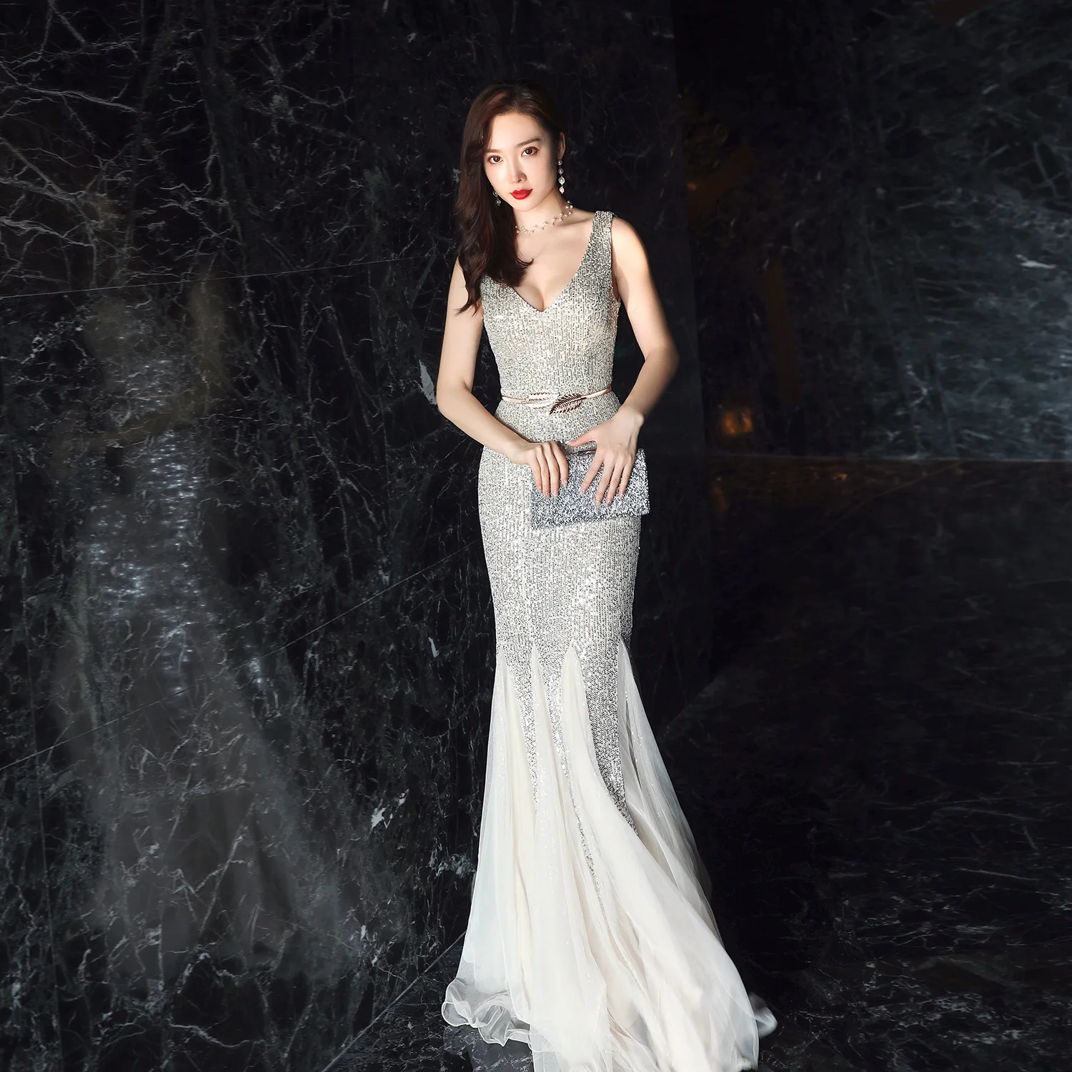 

Customized Evening Dress Women's Long Double V Sleeveless Banquet Temperament Elegant Mermaid Sequins Sexy Prom Dress