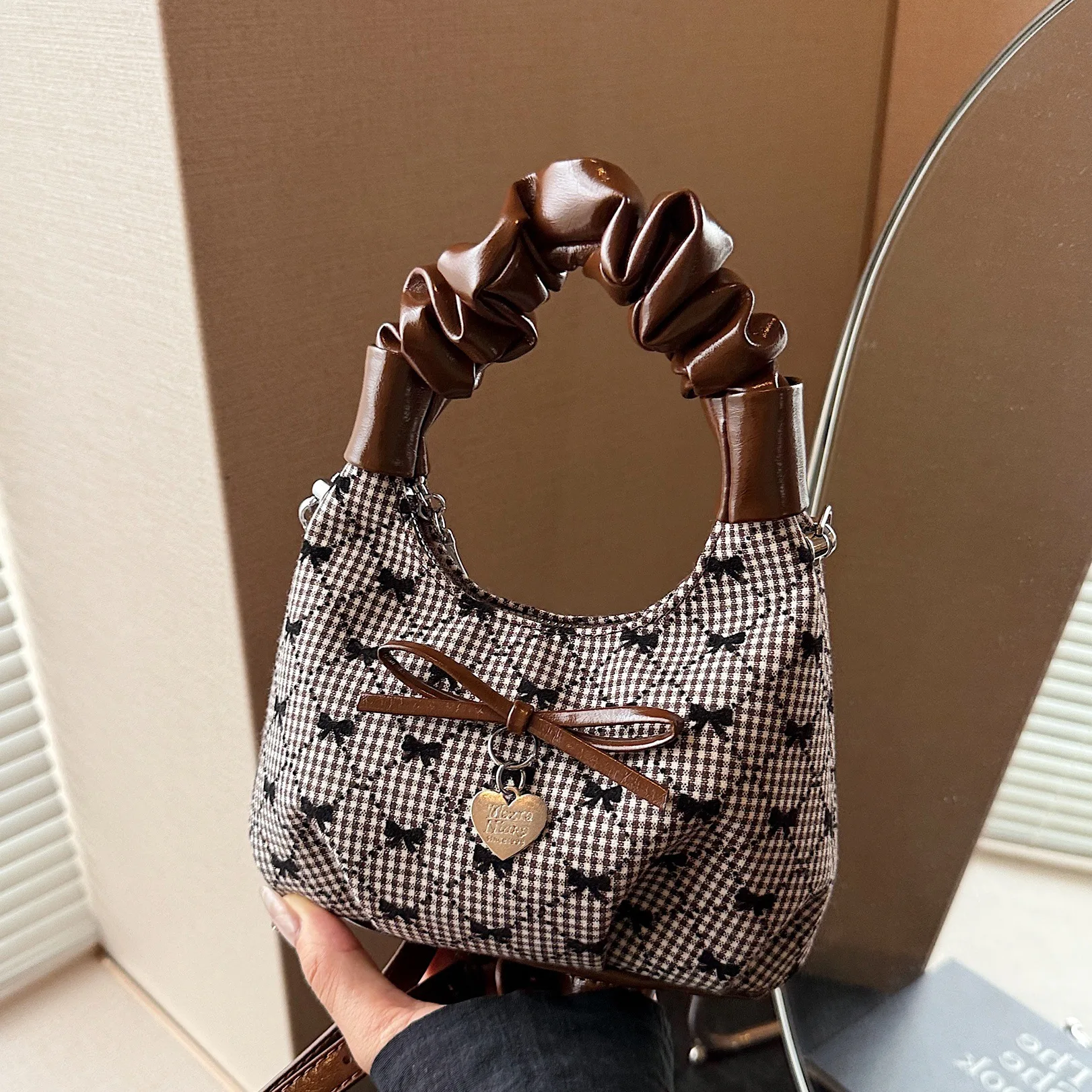 

​ ​ 2025 Сумка-облако с бантом, стильная сумка на плечо для женщин, модная маленькая ручная сумка-тоут, уникальная дизайнерская сумка ​