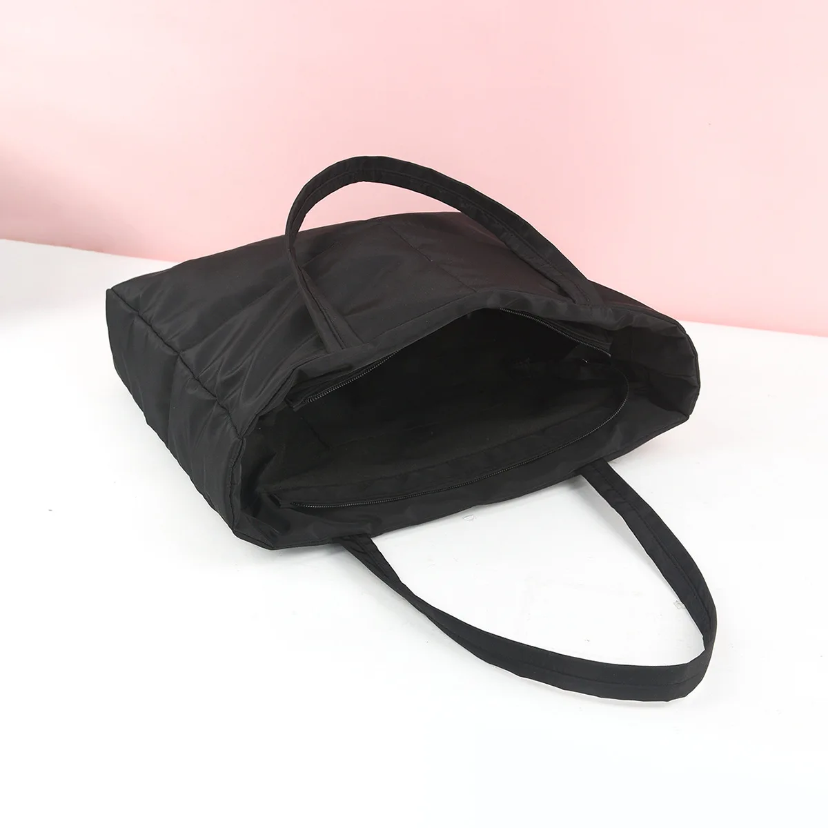 Sac fourre-tout rembourré en coton pour femmes, sac à bandoulière polyvalent de grande capacité de style bouffant, sac fourre-tout pour doudoune d'automne et d'hiver