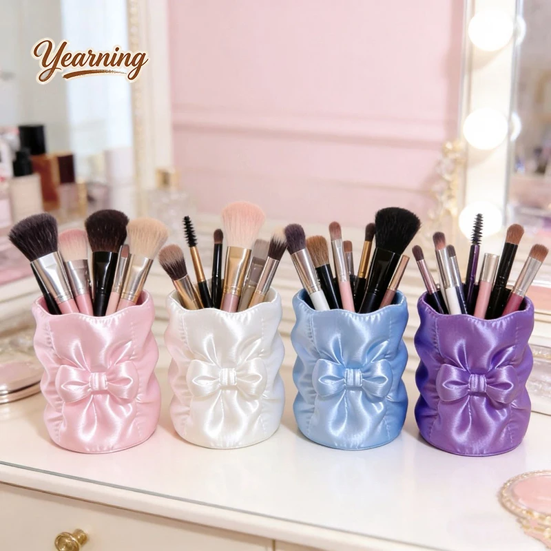 

Luxury Round Bow Silk Makeup Brush Holder Aesthetic Desktop Jewelry Organizer Cute Vanity Storage Box Gift for Girls