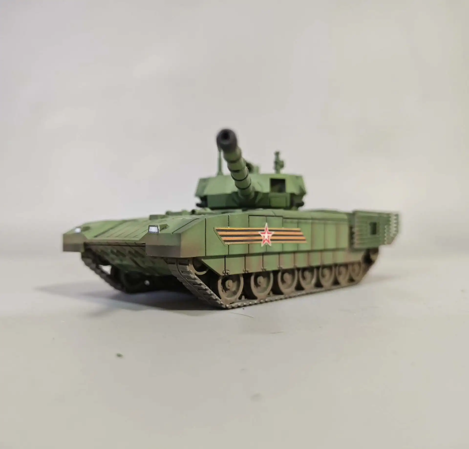 1:72 Russian T-14 Armata tank mo, hand-painted finished model decorative ornament, plastic material (ships after 3 days of work)