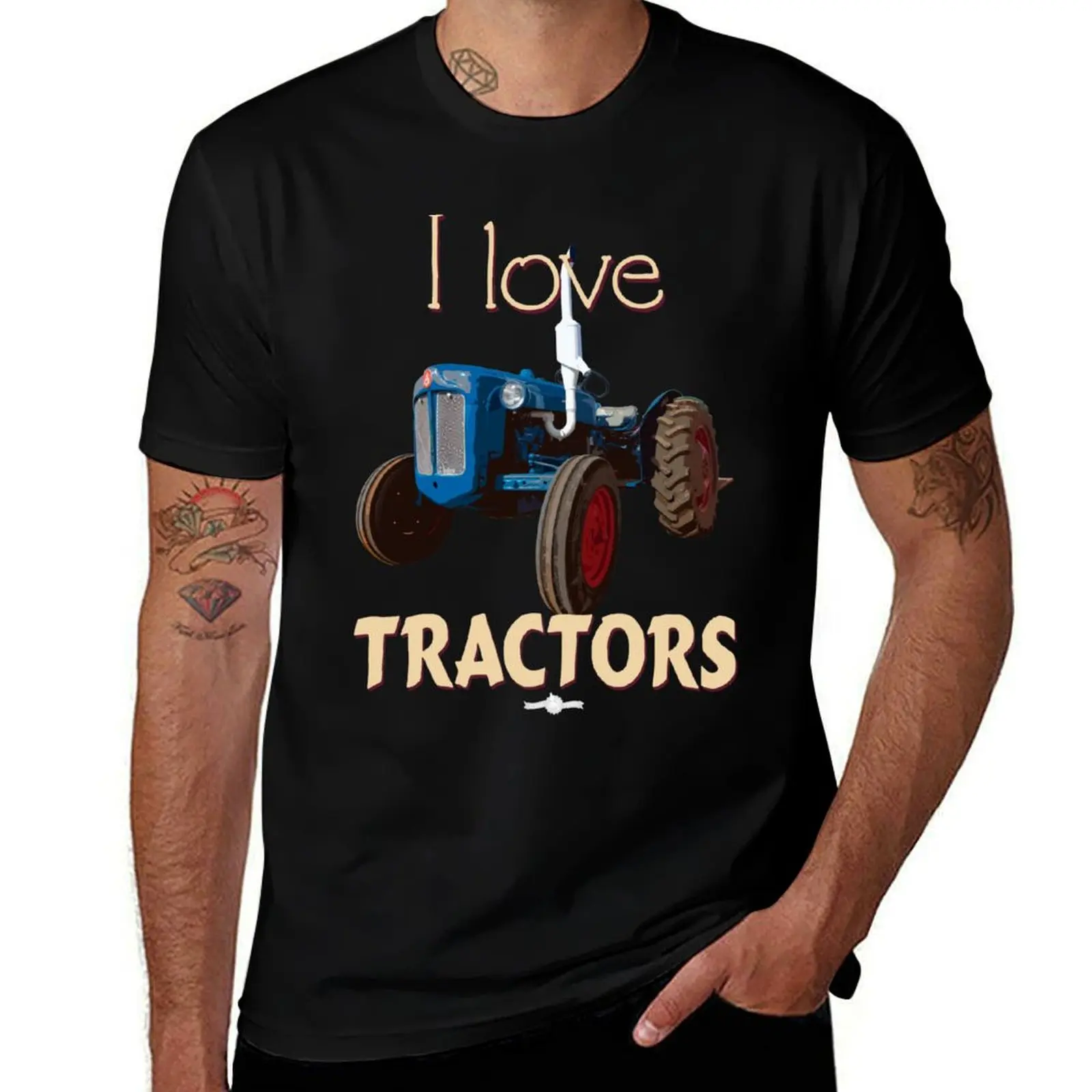 

TractorDXGraphicTee_02 T-Shirt Water Resistant Casual T-Shirt