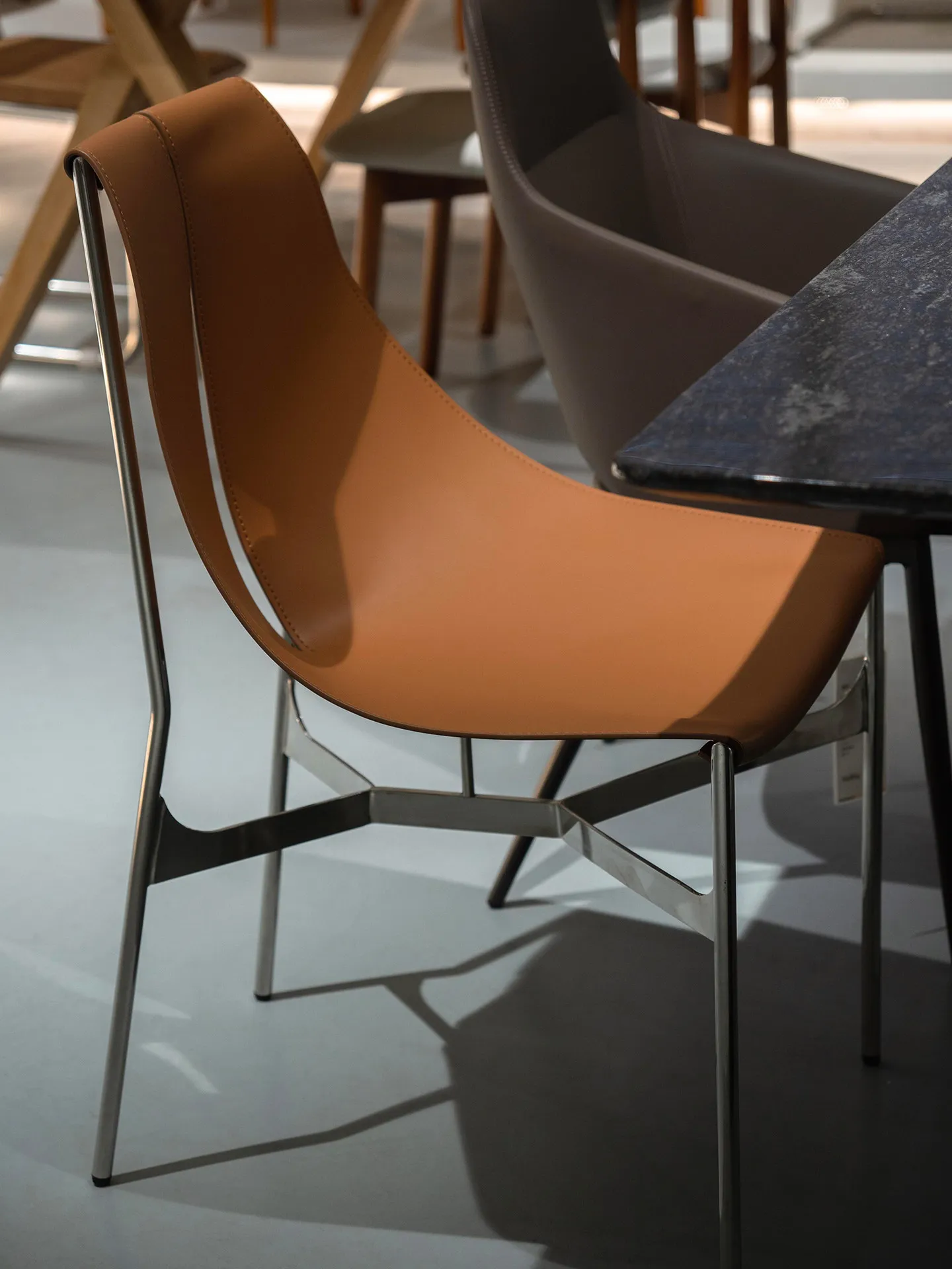 

PYJ Medieval Wright Italian Minimalist Home Restaurant Modern Simple Stainless Steel Backrest Chair