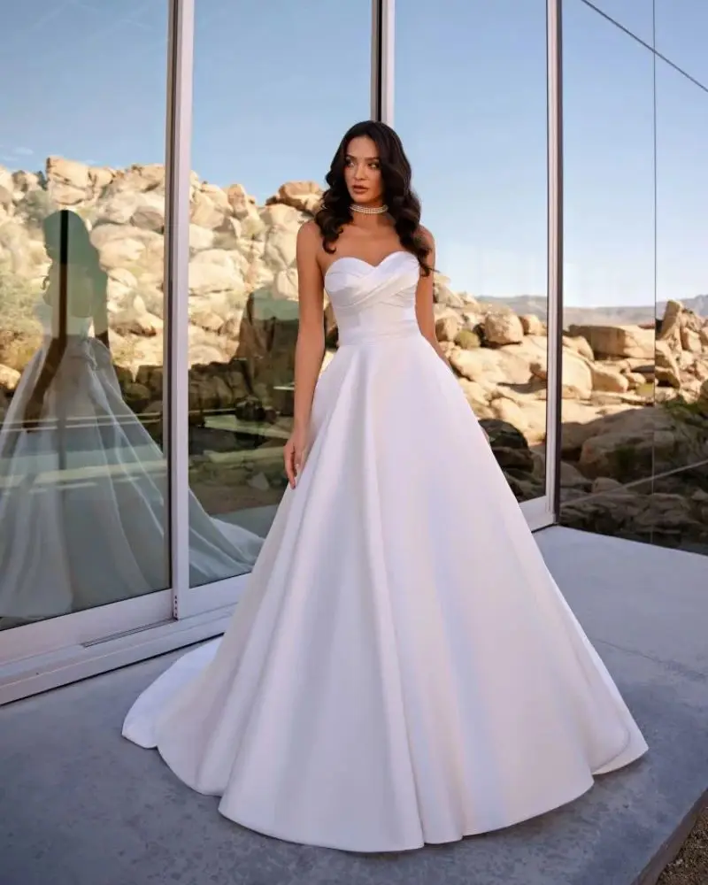 Simple White Satin Wedding Dresses Sweetheart Sleeveless Bridal Gowns with Bow Sexy Floor Length Customized Vestidos De Mariee