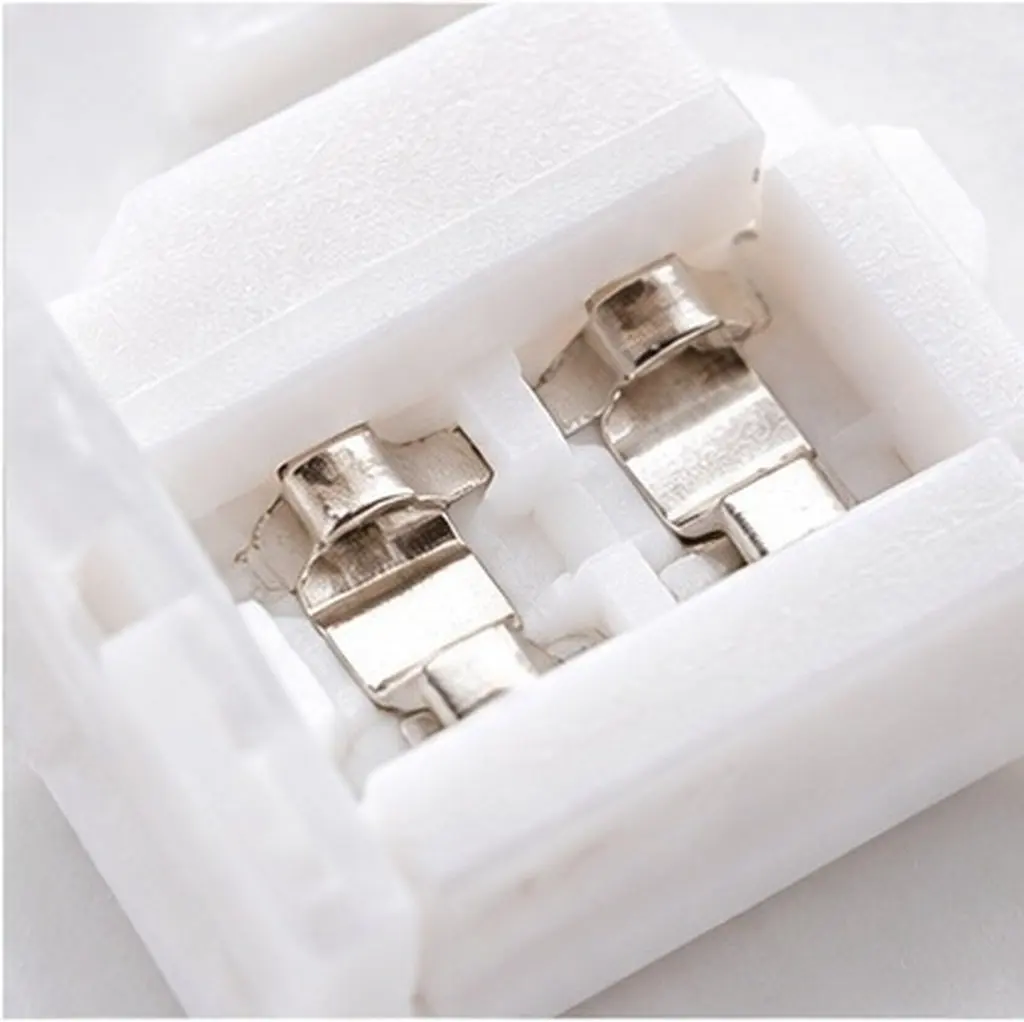 LED Strip Connectors Kit L Shape Right Angle Solderless Connector with Self Adhesive Clips Triangle Picks Flame