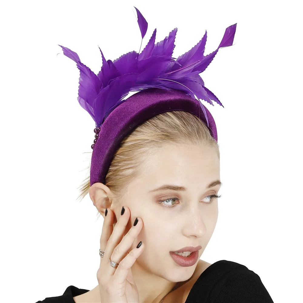 Nowa urocza ślubna opaska ślubna z piórami fascynatory akcesoria do włosów eleganckie kobiety pokaż imprezowe nakrycia głowy nakrycie głowy koktajlowe