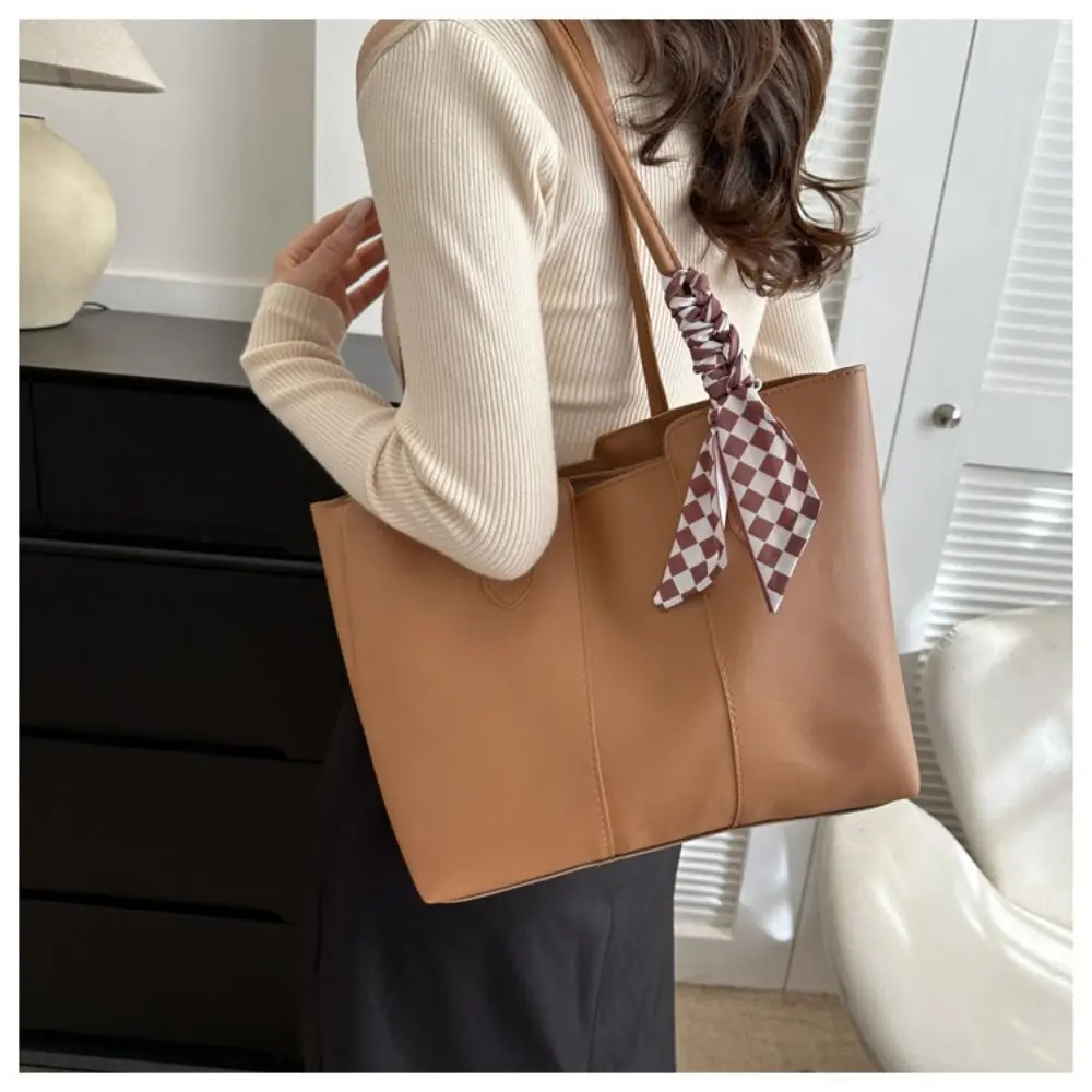 Fashion Large Capacity PU Leather Shoulder Bag Commuting French Style Retro Underarm bag Ins Casual New Design Tote Bag Vacation