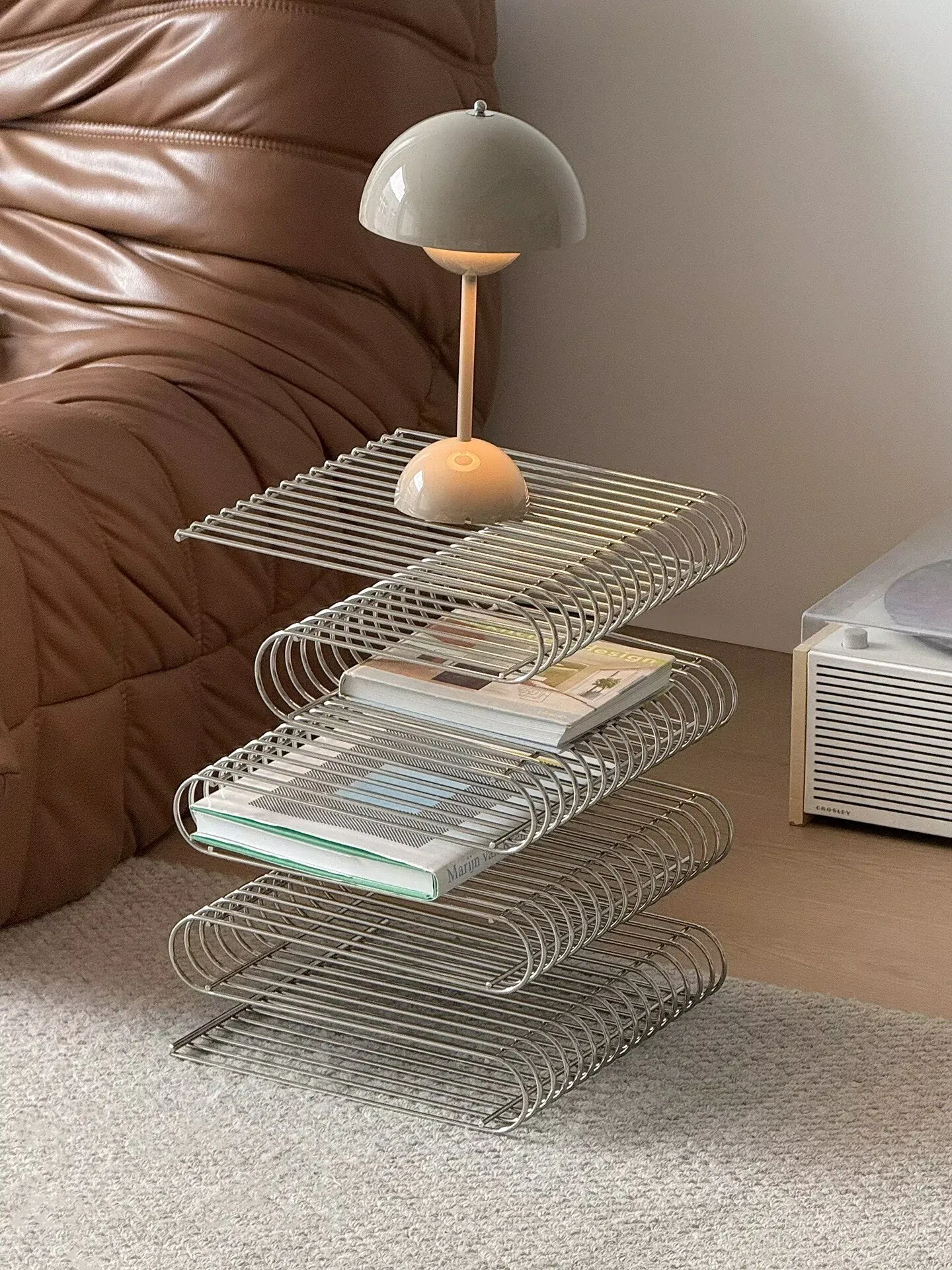 

Stainless steel coffee table edge, creative furniture, home metal book and newspaper rack, antique storage, magazine rack, desig