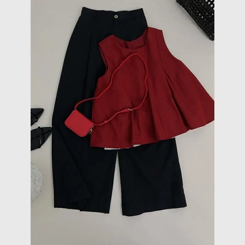 

Spring and Summer 2026 New Temperament and Generous Fashion Small Fragrant Style Solid Color Sleeveless Vest Casual and Thin Top