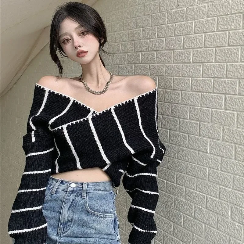 Off Shoulder Gestreepte Trui Koreaanse Mode Gebreide Truien Slanke Sexy Gyaru V-Hals Pullovers Elegante Vrouwelijke Trui Retro