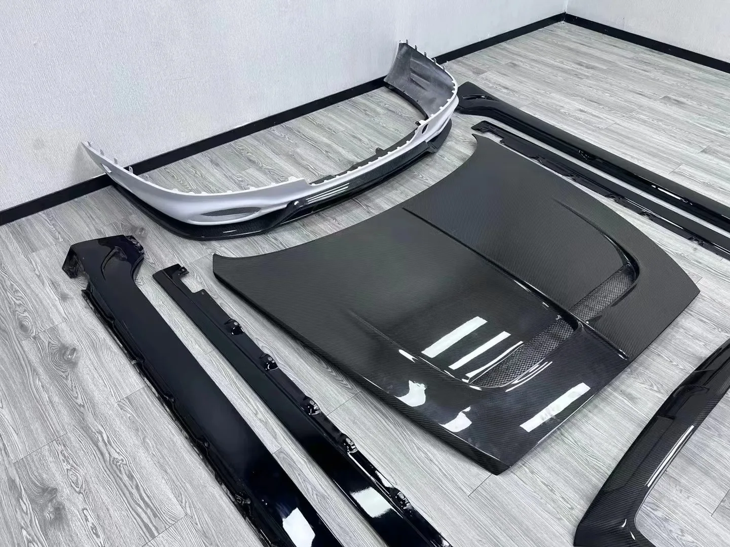High-end Body Kit CustomizationMSY Style Carbon Fiber Body Kit For New Flying Spur - Premium Exterior UpgradePremium Customized
