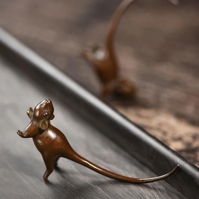 Mouse Ornament with Long Tail Design, Distressed Antique Metal Look and Alloy Build for Tabletop Display, Shelf Accent, and J0MC
