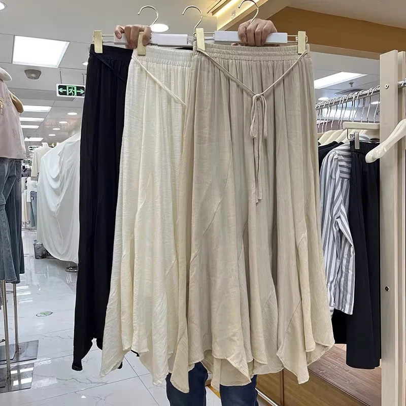 

Irregular flowing long skirt