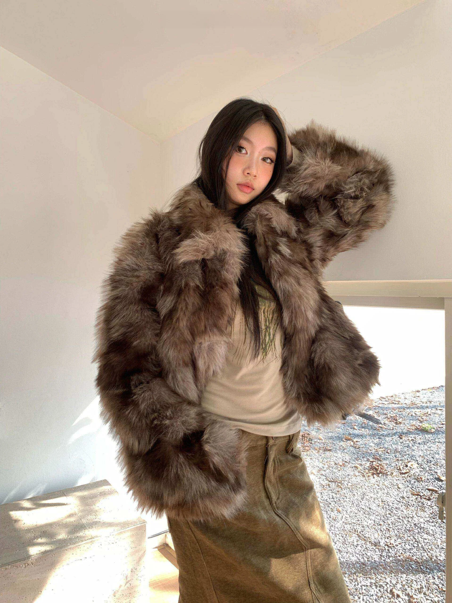 

Fortunee Autumn Winter New Style Short Thick Fur Coat Women's Eco-friendly Fashionable Commute Style Loose Fit Coat