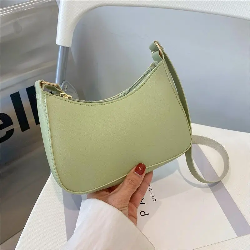 

Autumn and Winter 2024 New Women's Bag Hong Kong Style Portable One-Shoulder Armpit Bag Trendy Handbag Dark Women's Bag
