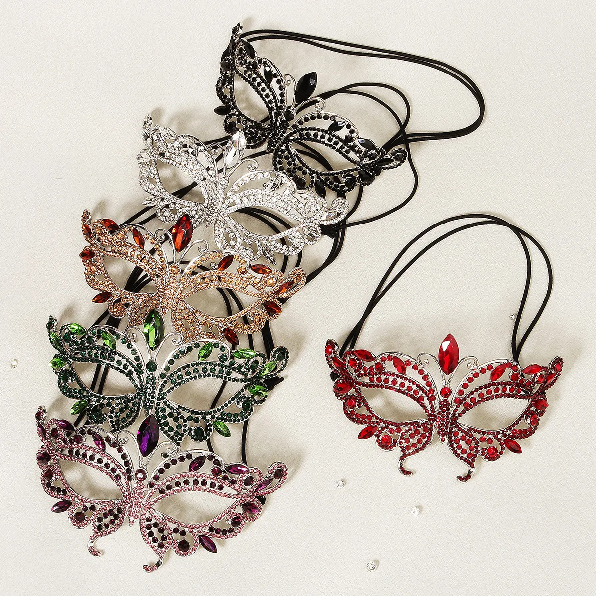 Halfgelaats Halloween-masker voor westerse high-end feest, luxe legering met diamanten ingelegd bruidmasker voor dans december