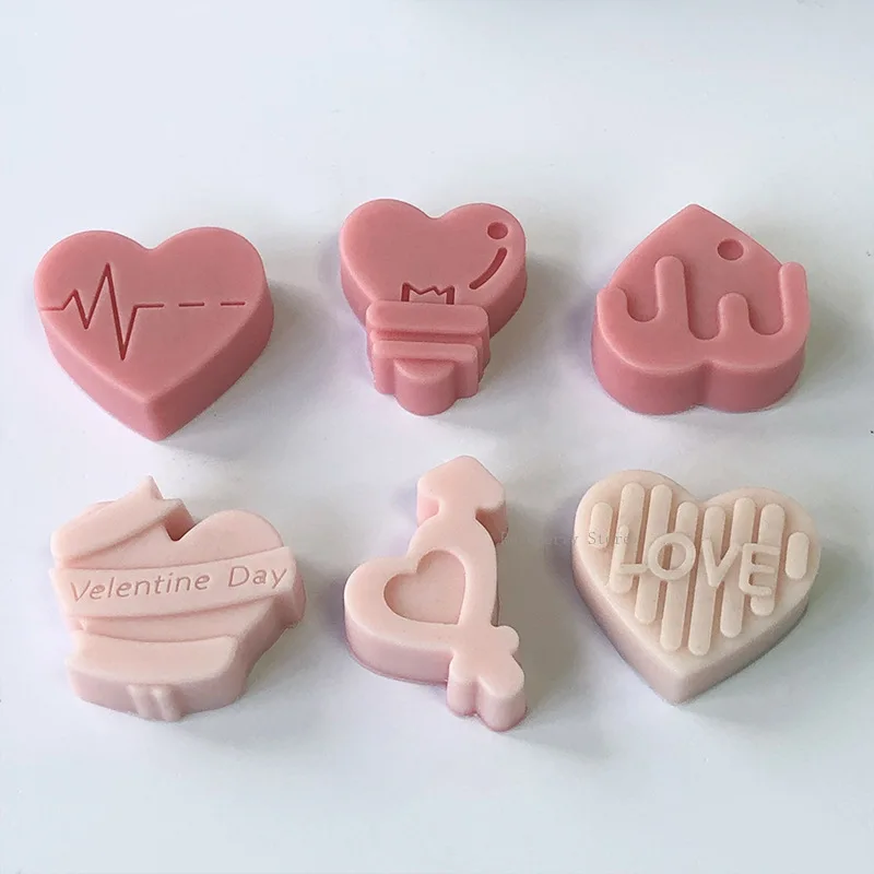 Multicavity Love Heart Chocolate Silicone Mold Candy Biscuit Mould Love Ice Tray Baking Tool Gift Love Fondant Cake Candle Mold