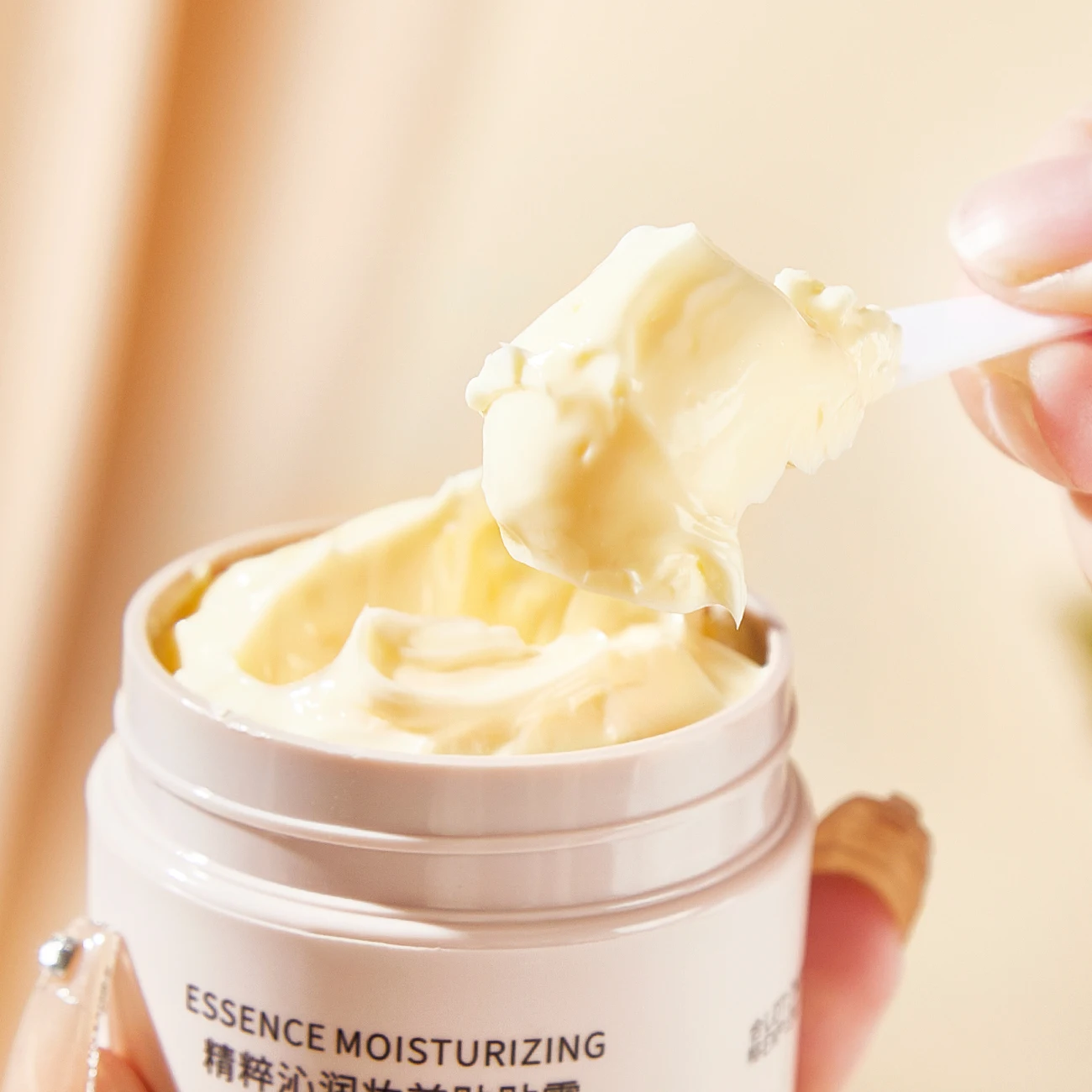 Apply the Cream Before Makeup, Moisturizing Foundation Cream - Lasting Moisturizing, Creating a Natural Foundation