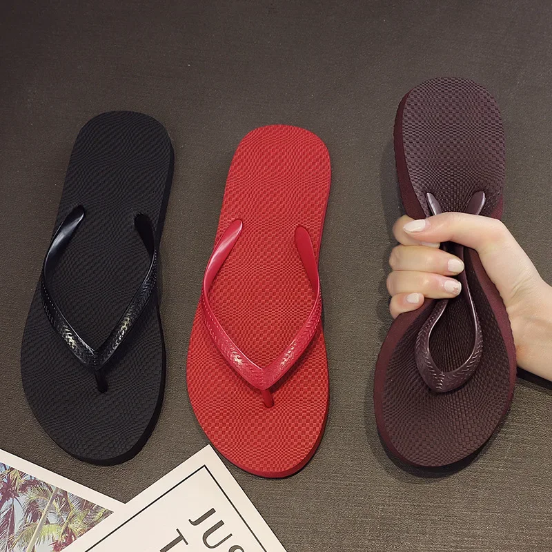 2023 New Women Summer Beach Slippers Solid Color Non-slip Couple Leisure Outdoor Women Flip Flops Breathable Beach Sandals Women