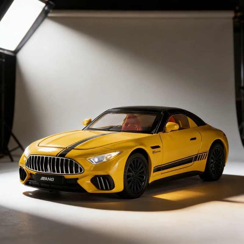 

Модель спортивного автомобиля SL63 G800 в масштабе 1:22 с имитацией звука и света, открывающимися дверями, функцией отката назад, игрушечная машинка, подарок для детей.
