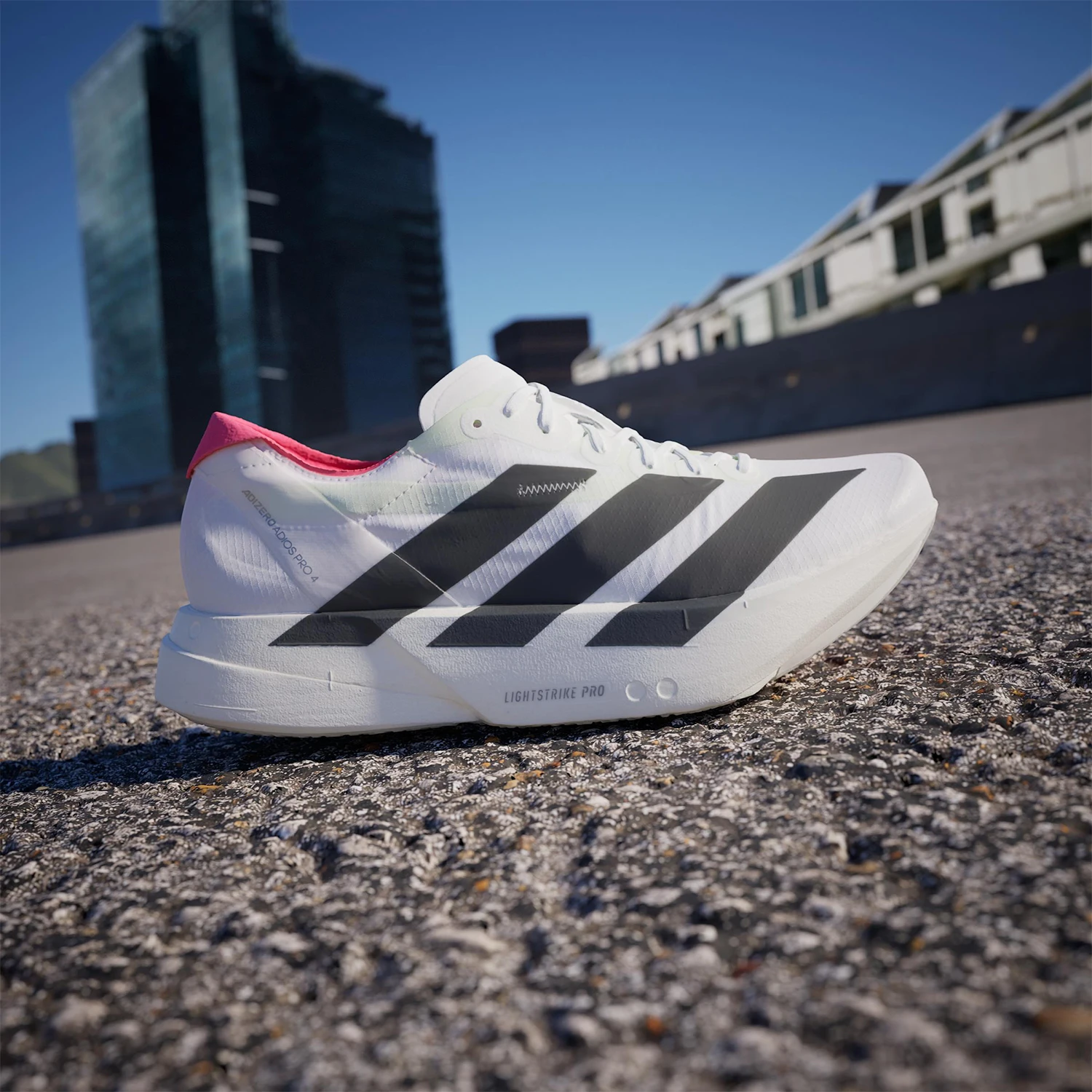 حذاء الجري Adidas الرسمي الأصلي للرجال خفيف الوزن وجيد التهوية برباط ونعل سميك JR1094