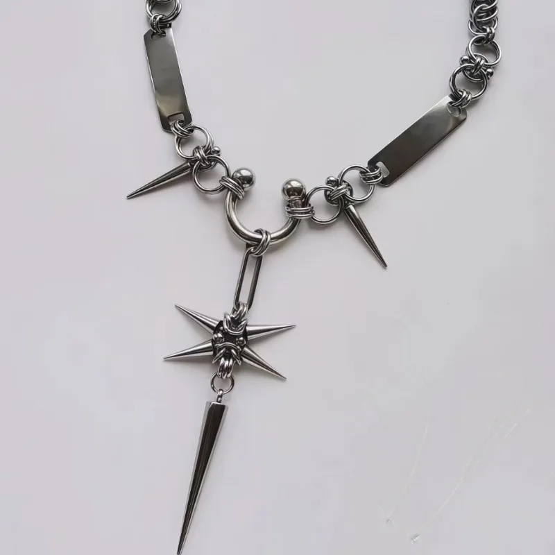 Gotische Silberne Stachelhalskette mit Metallstern-Anhänger, Lange Stachelkette, Punk-Dark-Alternative-Schmuck, Geschenk für Frauen und Männer – Detail 3