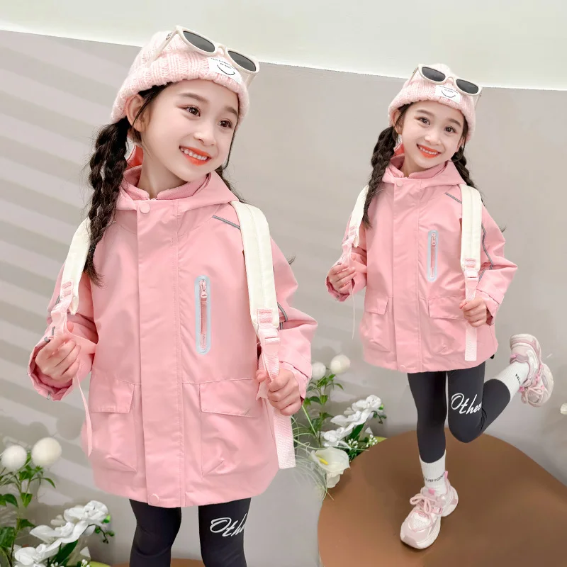 

"Outdoor jacket；outerwear；coats；casual；Long-sleeved jacket；Clothing for girls；children's clothing；hooded； waterproof