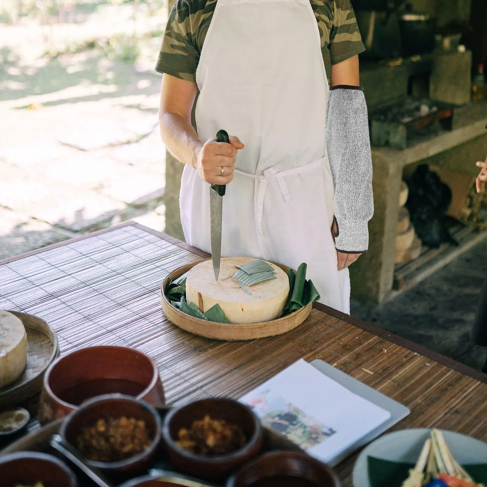 

Welding Arm Guard Sleeve Set 2pcs High Density Fabric Cut Resistant Material for Hand Tool Work Outdoor Gardening Protection