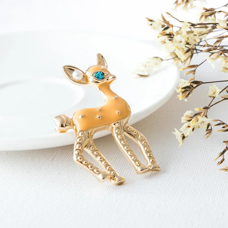 Cute Sen style sika deer brooch   badge suit accessory for women