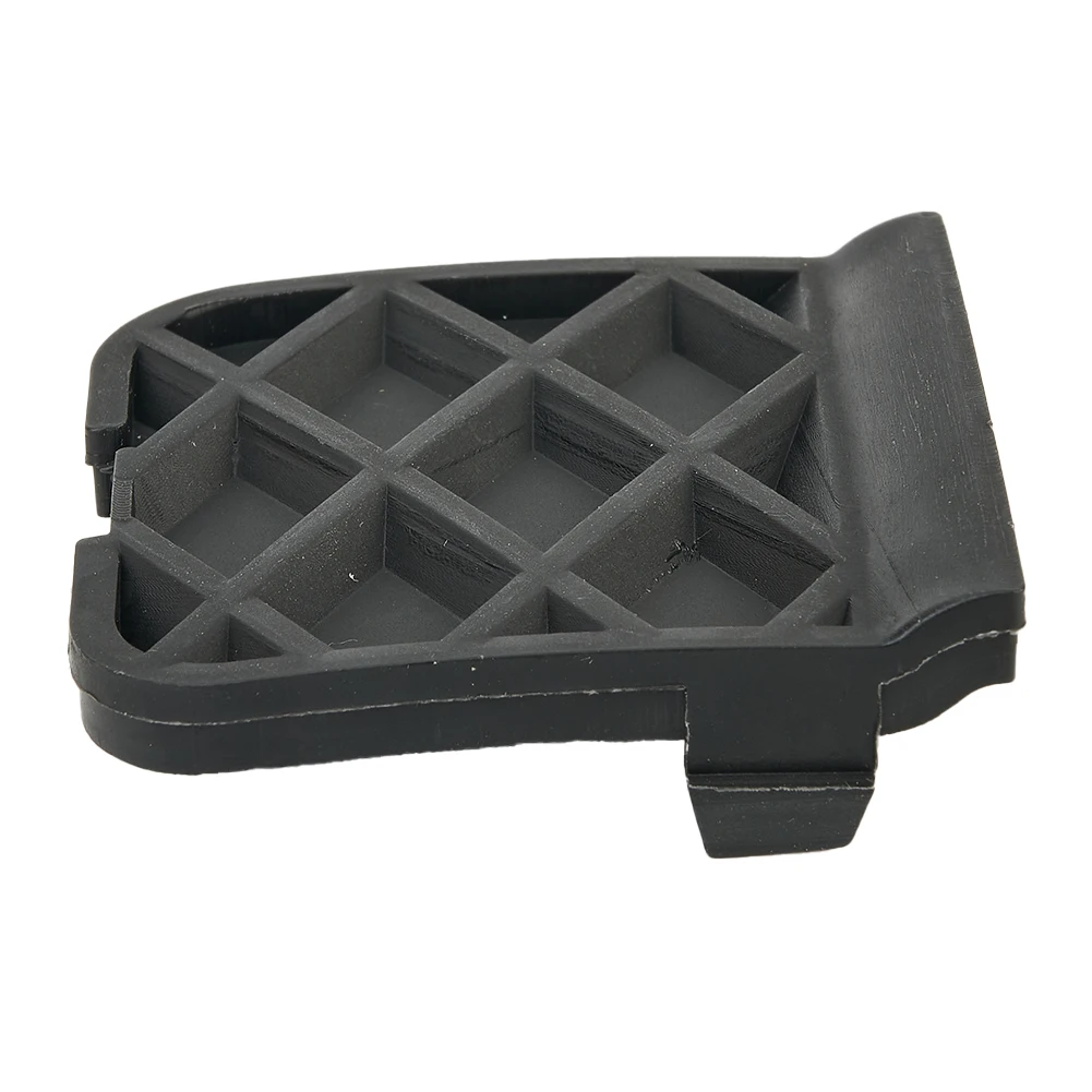 Plastic Rear Tow Hook Cover for Ford Focus Hatchback MK3 2011-2016 Compatible with Part Number 1705332 OEM Replacement