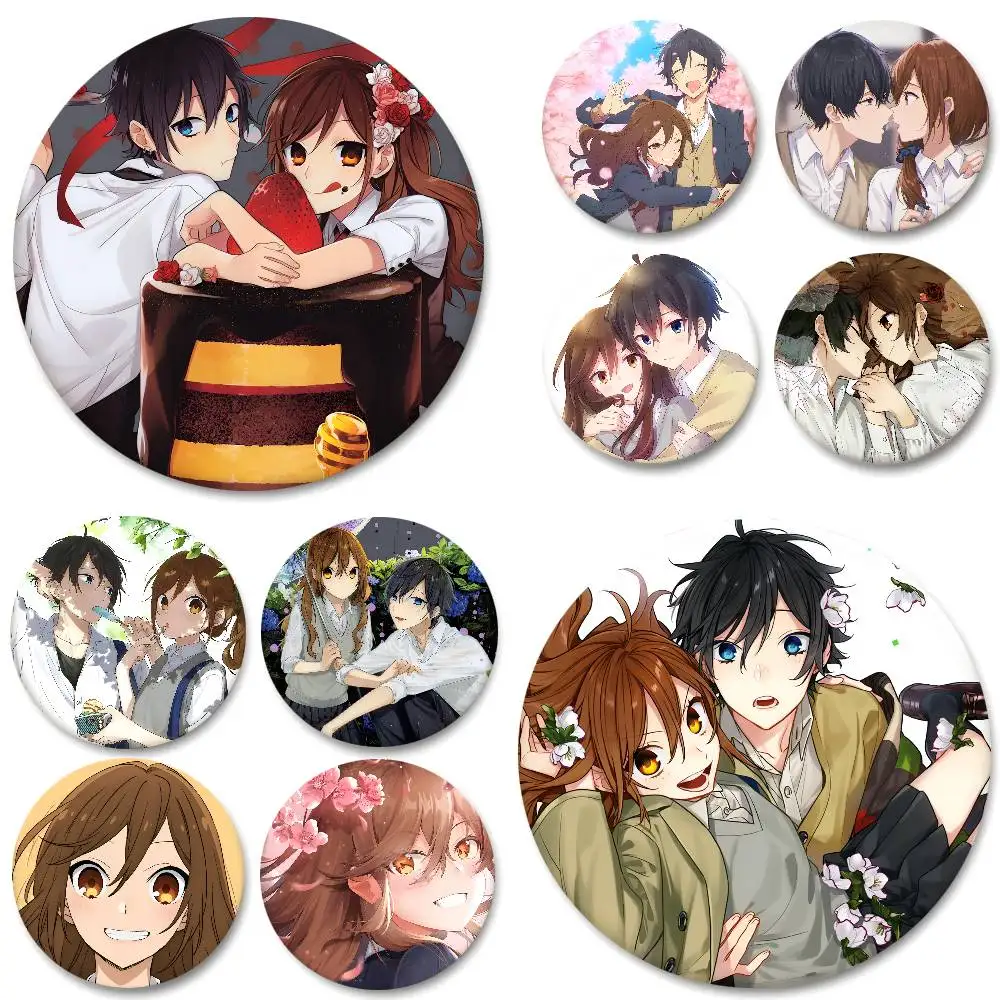 Anime Horimiya Abzeichen Runde Abzeichen Weißblech Münze Brosche Kleidung Rucksack Zubehör Anstecknadel
