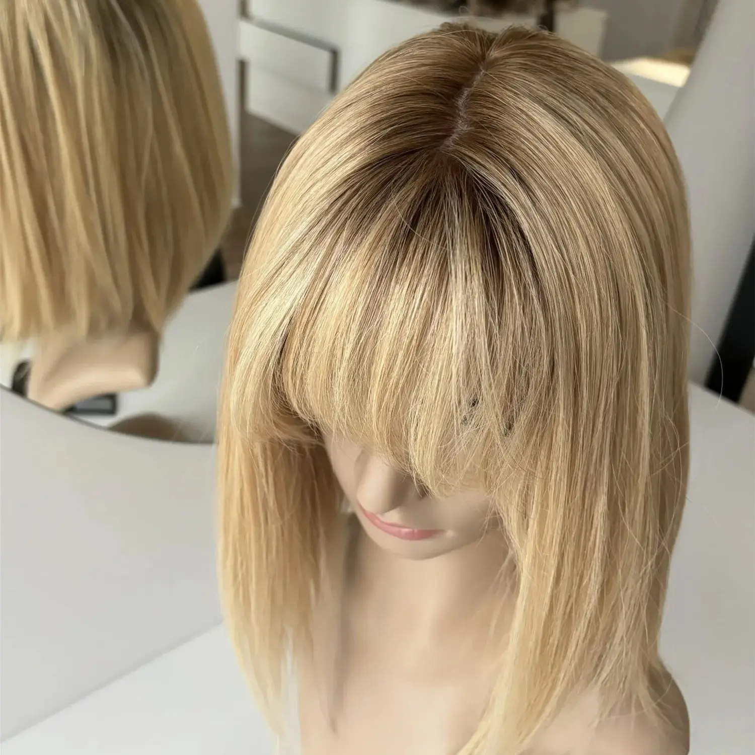gentle-lady-wigs-with-curtain-bangs-golden-blonde-shadow-root-realistic-look-straight-bob-synthetic-wig-short-soft-hot-star-hair