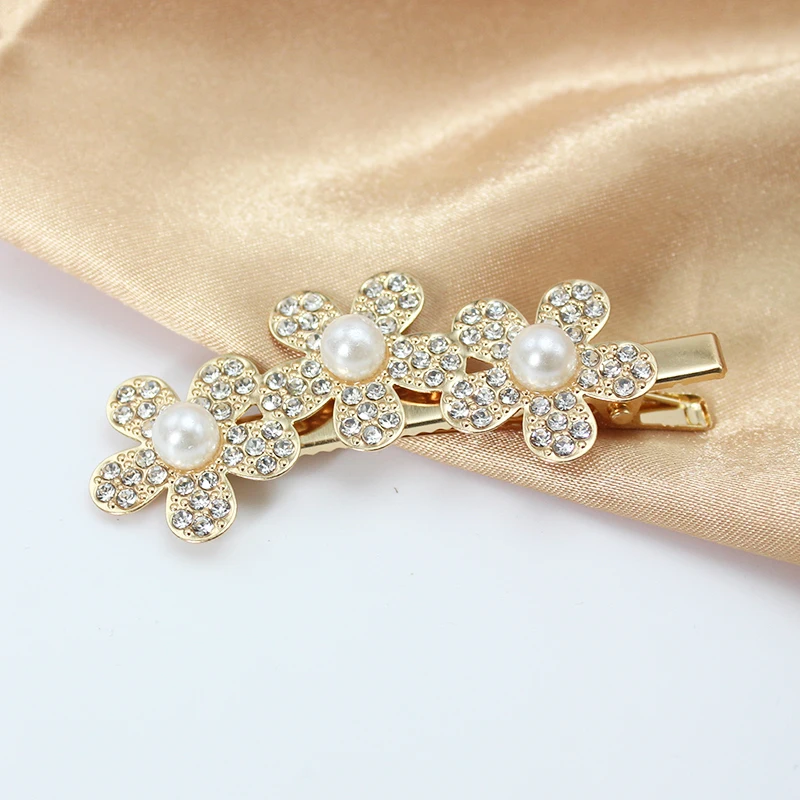 Trend Hair Clip Three Flowers Barrettes for Women Crystal Alligator Hindbrain Side Hairpin Headwear Fashion Accessories Jewelry