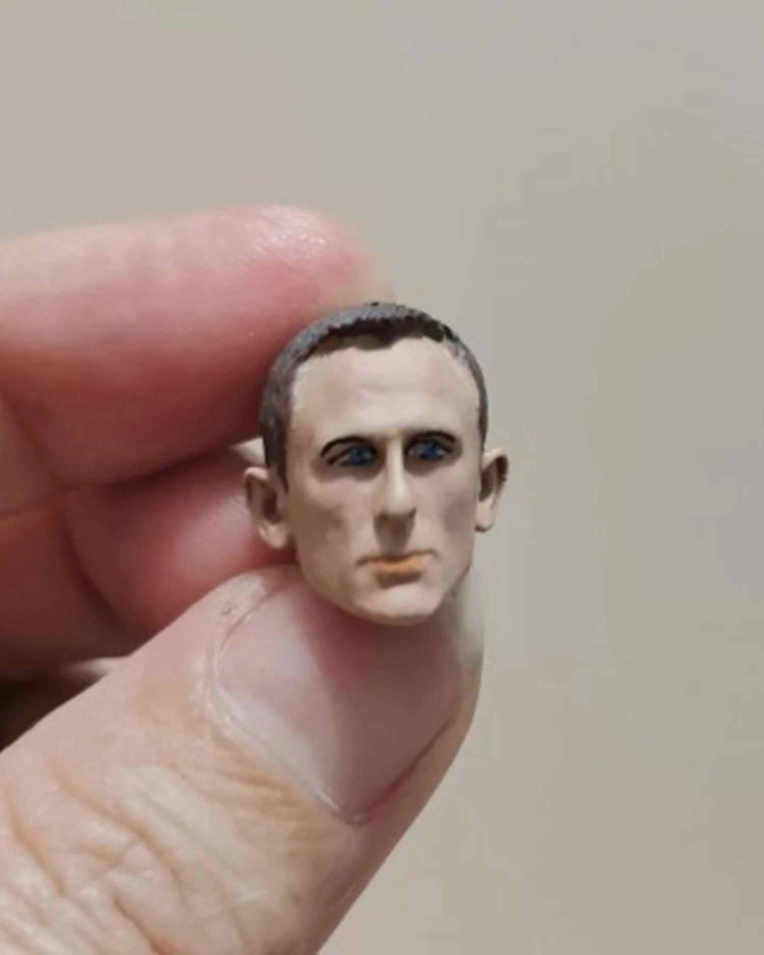 

1/12 Scale Painted Bond Man Head Carving Sculpt Model Toys SHF Size