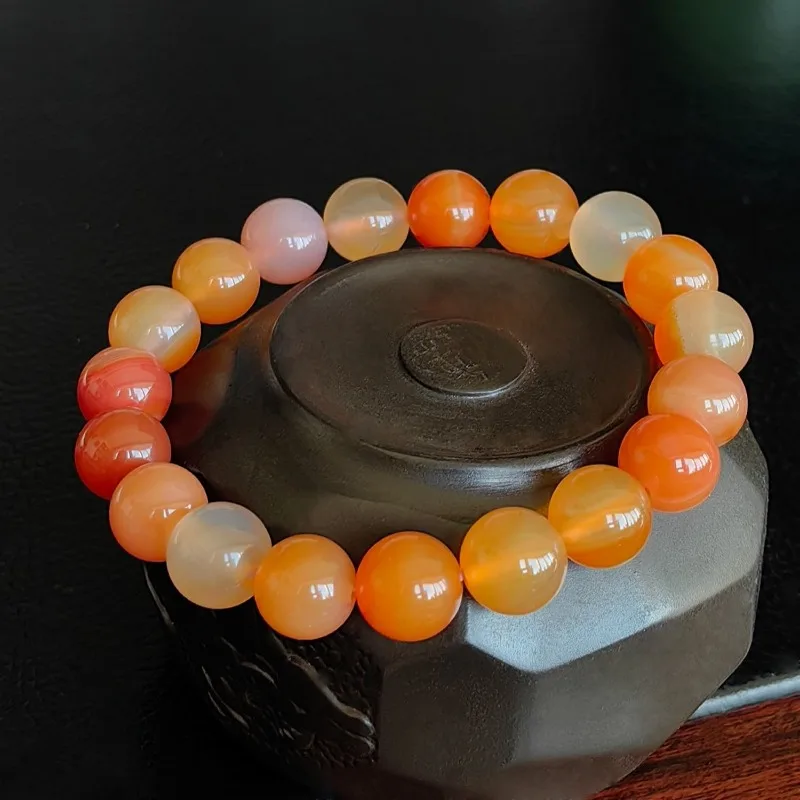 

Natural High Ice Single Circle Agate Bead Bracelet.