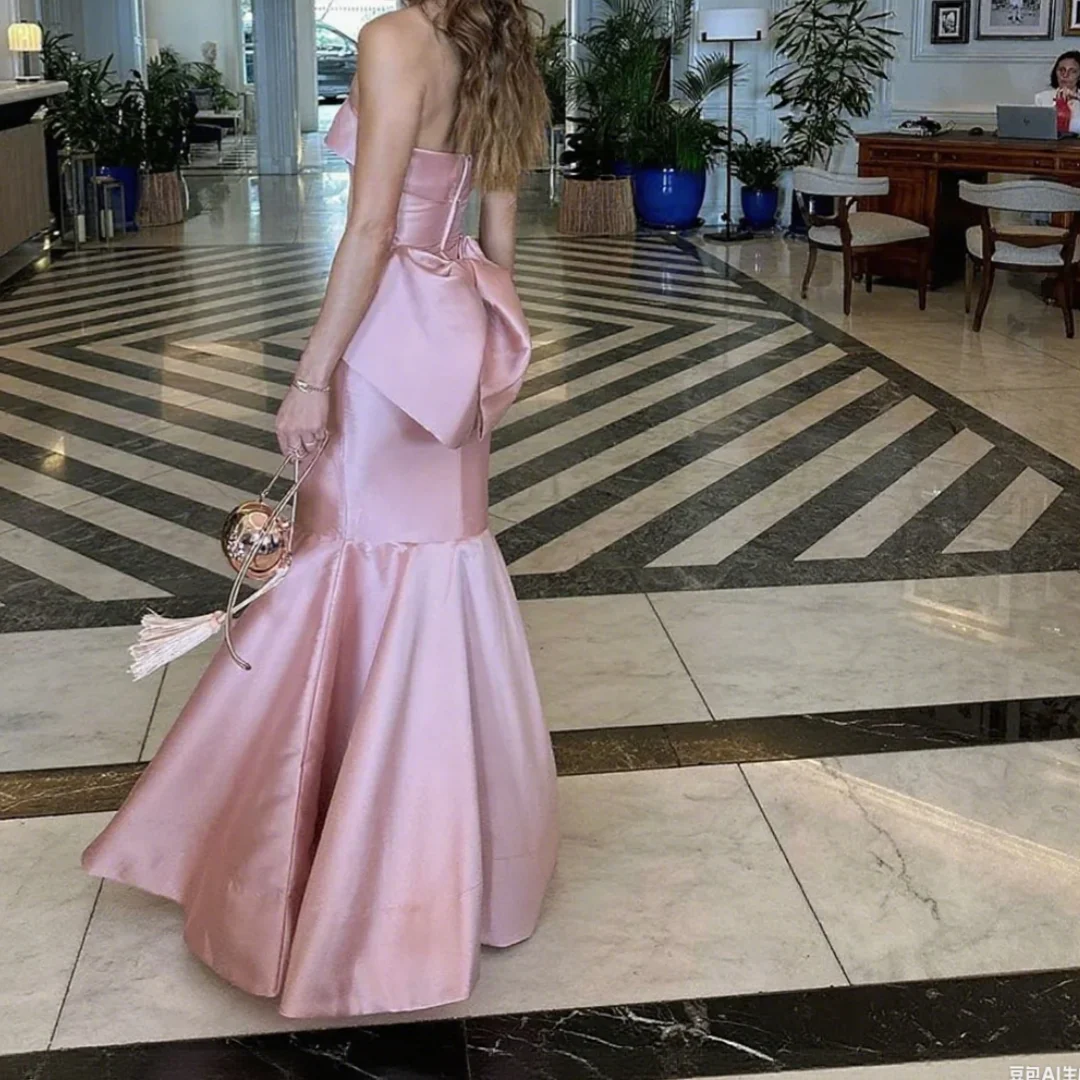 Exquisito plisado arco trompeta vestidos largos sin tirantes tamaños de fiesta de bienvenida disponibles vestidos de fiesta de cumpleaños personalizados