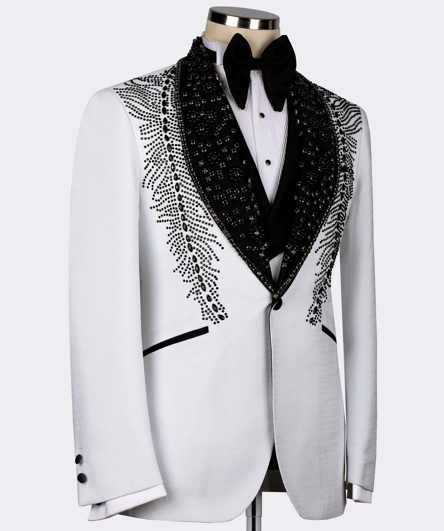 Luxury Beaded Wedding Tuxedos Shawl Lapel 1 Pcs Jacket Men Suit Handsome One Button Evening Party Grooms Suits  Customized