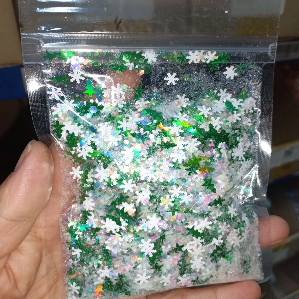 50g 3D Christmas Snowflakes Nail Glitter Sequins Winter Mixed-Design Hollow-Out White Snow Flakes Spangles Xmas Nail Art Decor