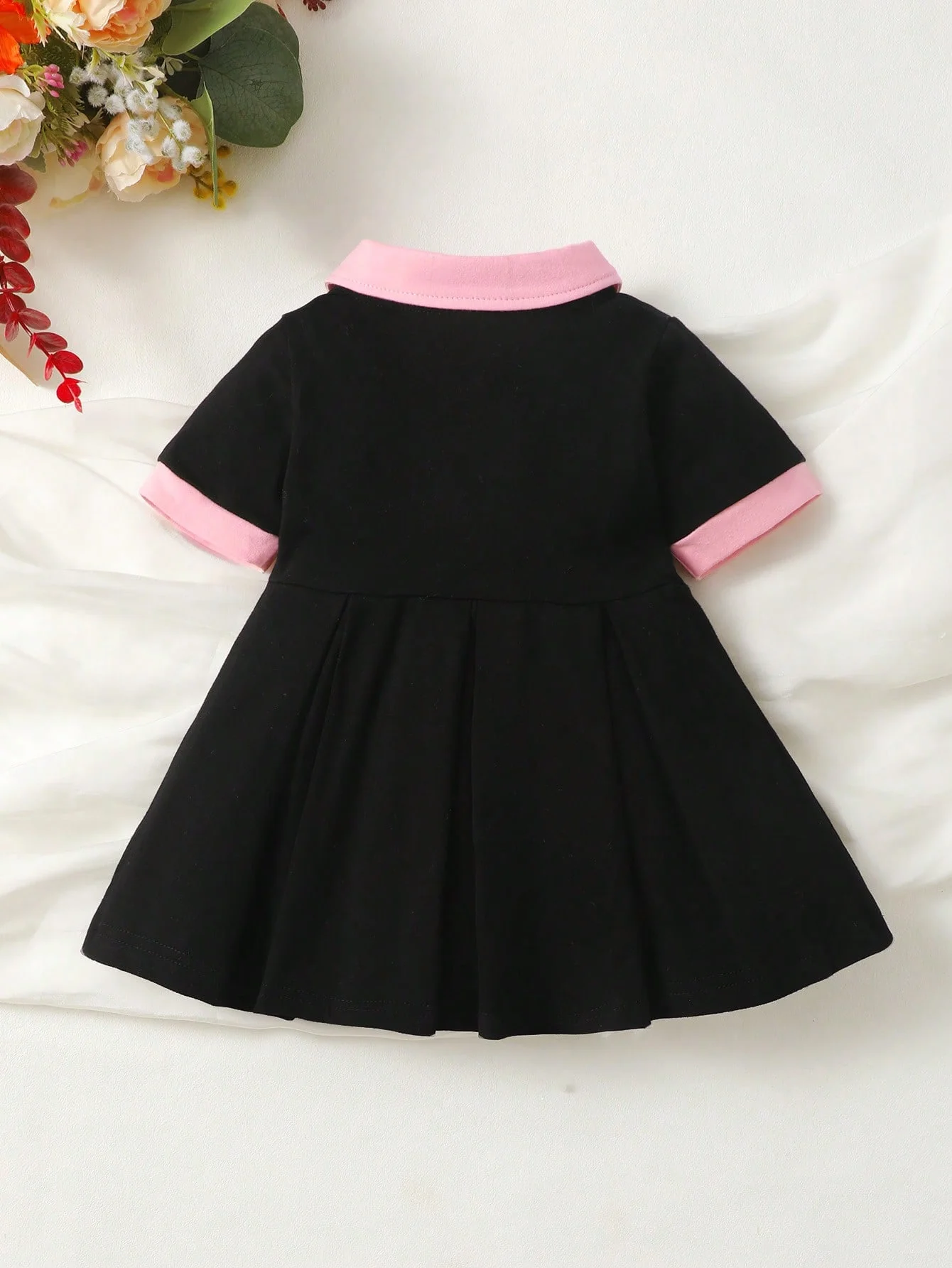 Summer Baby Girl Letter Graphic Contrast Collar Pleated Hem Dress