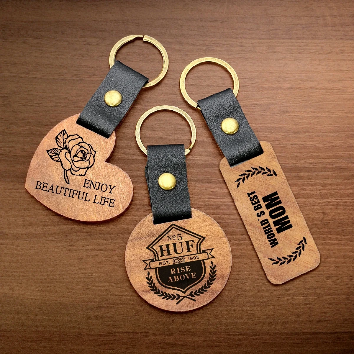 

DIY Vintage Keychain For Men And Women Retro Custom Wooden Keyring Blanks Walnut PU Leather Gift Heart Round Square Shape