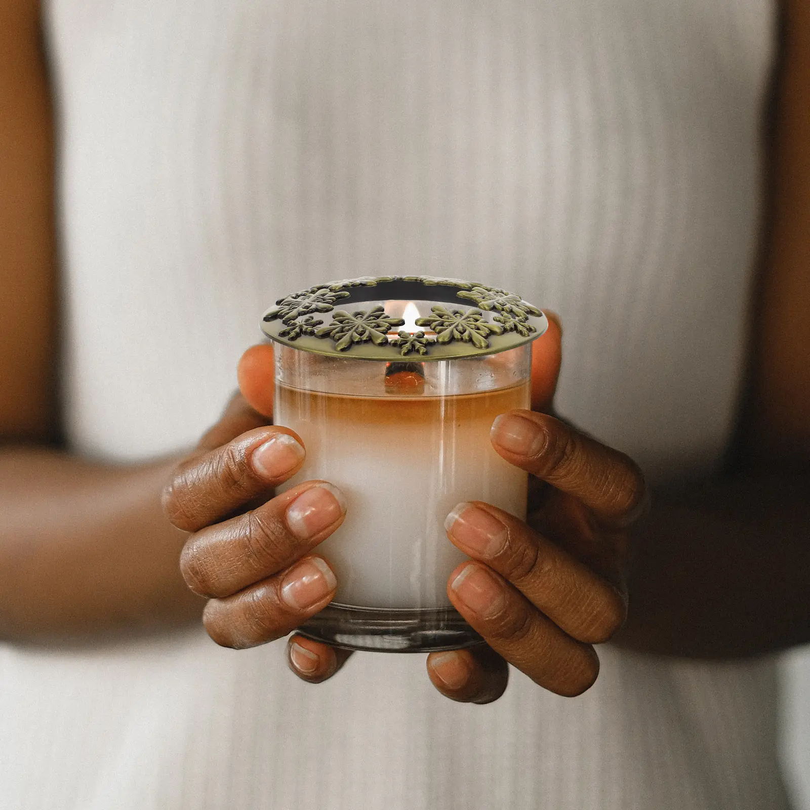 

1 шт. Крышка для чашки из цинкового сплава, креативная полая крышка для банок 53-66 мм, рождественский аксессуар для ароматерапии, декоративная крышка