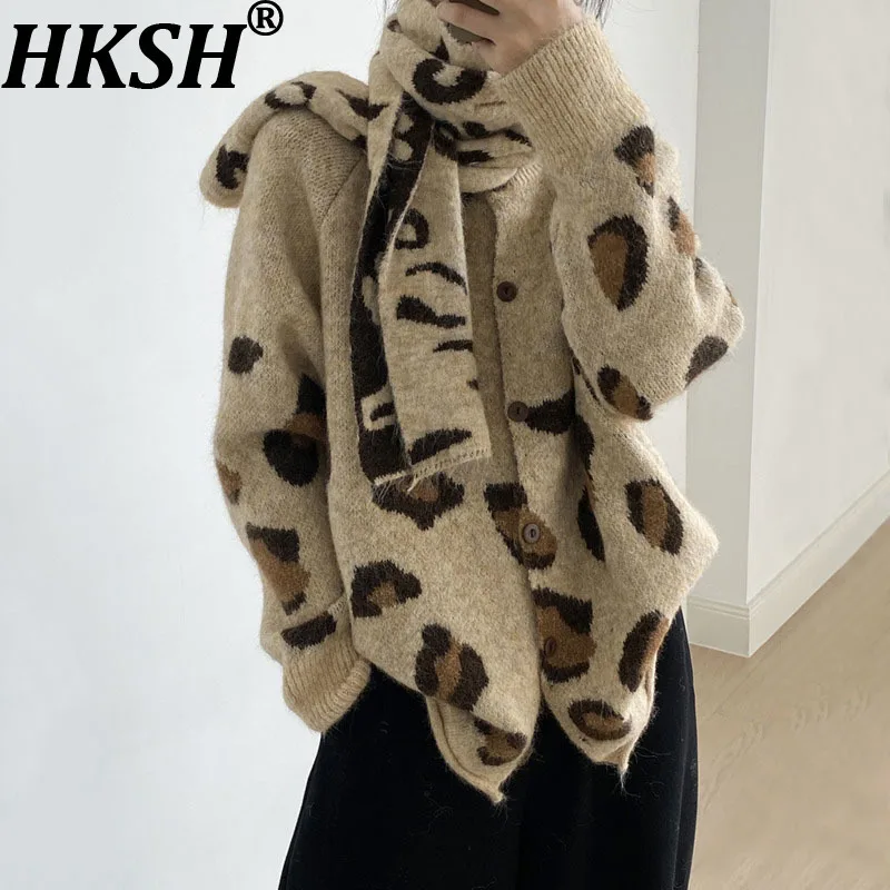 

HKSH осень-зима новый женский свитер с круглым вырезом однобортный с леопардовым принтом модный элегантный вязаный кардиган с шарфом HK13950