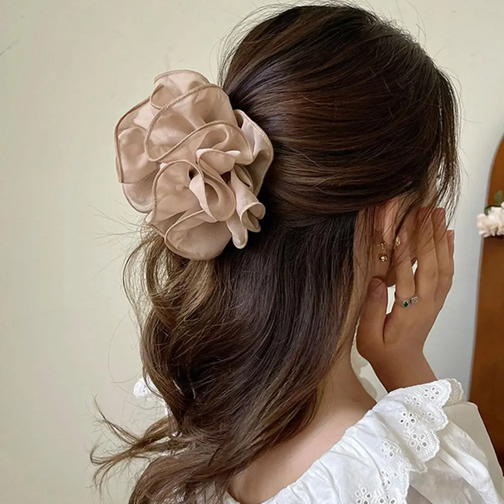 2024 Sweet Temperament Fashion Exaggerated Hair Band Hair Accessories Retro Wrinkle Chiffon Scrunchies for Women Girls