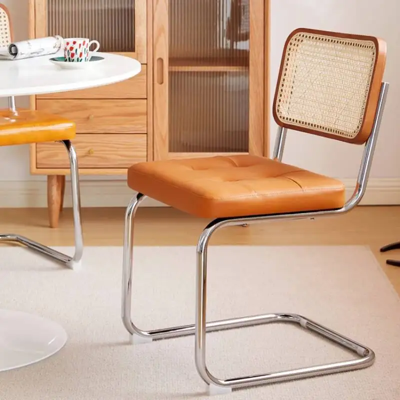 Internet-Esszimmerstühle, moderne Promi-Cafés, Hotels, Gastfamilien, minimalistische Retro-Heimdekoration, Designer-Rückenlehnen