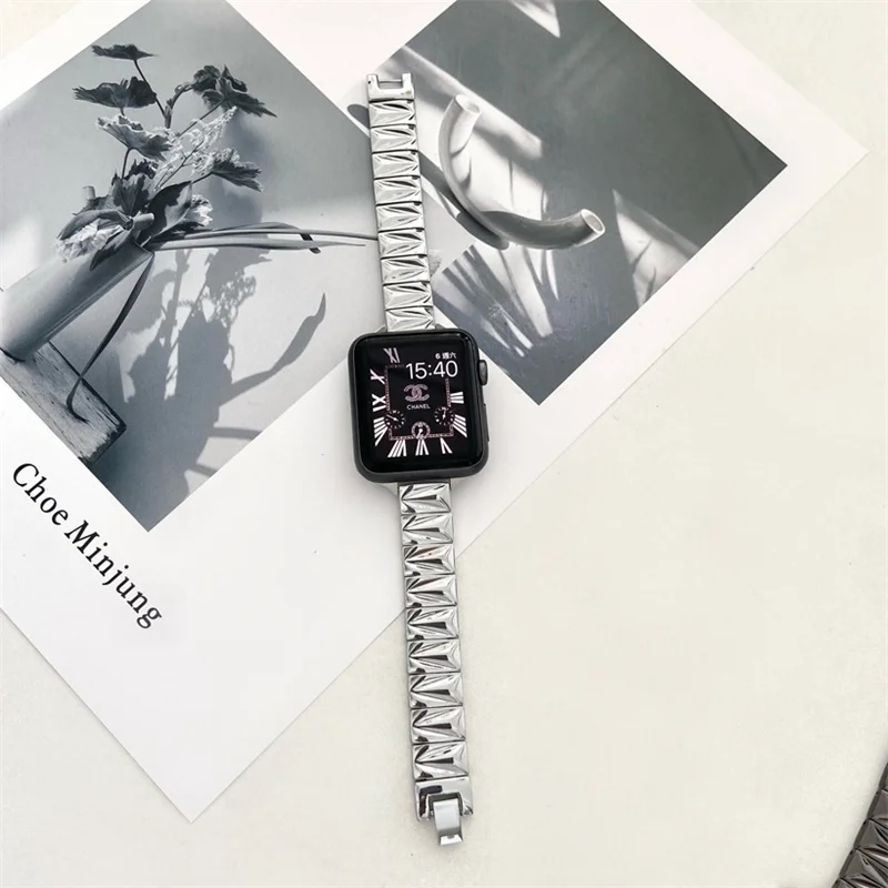 Cinturino in acciaio inossidabile con motivo geometrico per Apple Watch Series 7 6 5 4 SE 3 2 1 cinturino per orologio da donna in metallo per iWatch